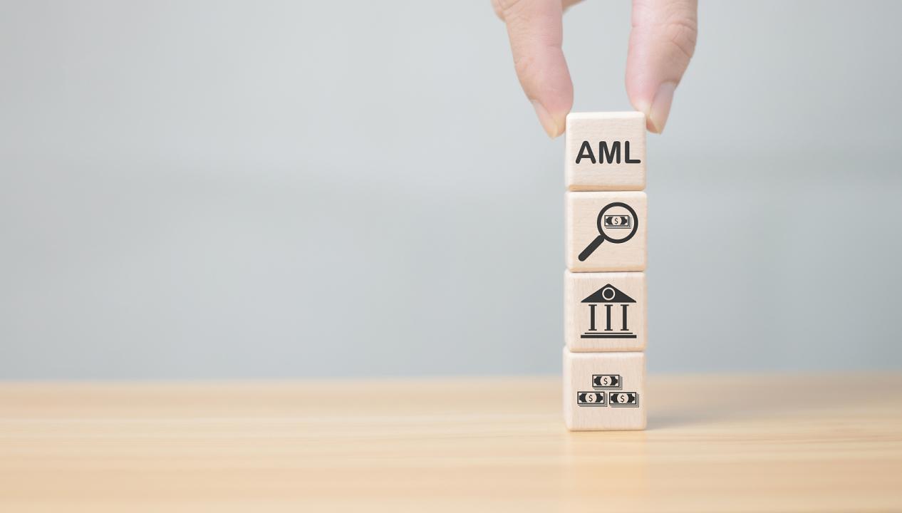 反洗钱(AML)法规和合规概念提高“反洗钱”合规和减少责任的法规打击脏钱和非法资金流动。